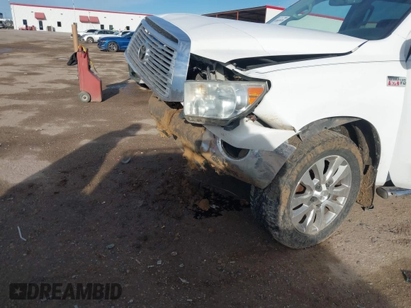 2012 Toyota Tundra 4WD Truck LTD with VIN 5TFHW5F15CX263868, listed as a IAAI auction lot 41669970 with 249,961 mi miles. Bid and sale history available at carsss.com. Image 6.