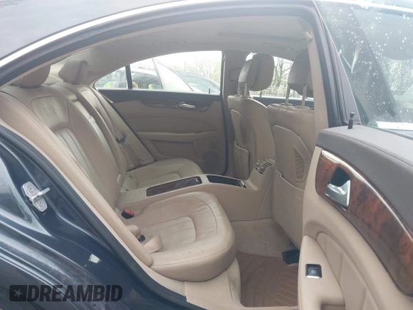 2014 Mercedes-Benz CLS 550 with VIN WDDLJ9BBXEA089595, listed as a IAAI auction lot 41892913 with 136,740 mi miles and . Bid and sale history available at DreamBid. Image 8.