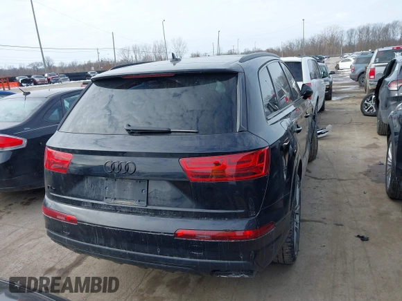 2019 Audi Q7 Prestige with VIN WA1VAAF78KD041186, listed as a IAAI auction lot 41641100 with 157,210 mi miles. Bid and sale history available at carsss.com. Image 16.