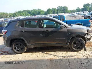 2018 Jeep Compass Sport с VIN 3C4NJCAB0JT233112, выставлен на аукционе IAAI как лот 42580222 с пробегом 96 280 миль миль и . История ставок и продаж доступна на DreamBid. Изображение 14.