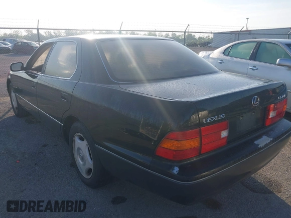 1999 Lexus LS 400 z VIN JT8BH28F4X0143726, wystawiony jako IAAI lot #42104850 z przebiegiem 184 809 mil mil oraz . Historia ofert i sprzedaży dostępna na DreamBid. Obrazek 3.