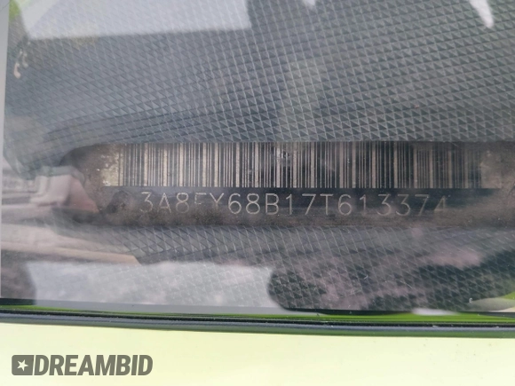 2007 Chrysler PT Cruiser Limited z VIN 3A8FY68B17T613374, wystawiony jako IAAI lot #41679328 z przebiegiem Nie podano mil oraz . Historia ofert i sprzedaży dostępna na DreamBid. Obrazek 9.