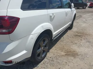 2015 Dodge Journey Crossroad with VIN 3C4PDCGB7FT723142, listed as a IAAI auction lot 42533562 with 217,413 mi miles and . Bid and sale history available at DreamBid. Image 14.