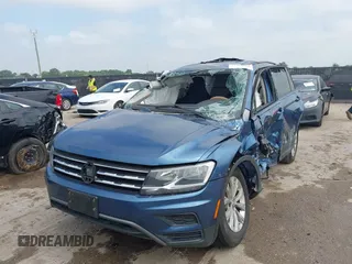 2020 Volkswagen Tiguan S с VIN 3VV1B7AX2LM143439, выставлен на аукционе IAAI как лот 42366409 с пробегом Не указан миль и . История ставок и продаж доступна на DreamBid. Изображение 16.
