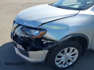2019 Nissan Rogue SV with VIN KNMAT2MV0KP537250, listed as a IAAI auction lot 41850625 with 109,474 mi miles. Bid and sale history available at carsss.com. Image 6.