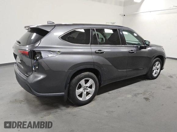 2021 Toyota Highlander L with VIN 5TDBZRBH3MS078040, listed as a Copart auction lot 53800765 with 39,141 mi miles and Clean title. Bid and sale history available at DreamBid. Image 3.