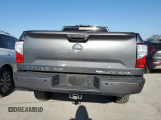 2019 Nissan Titan XD SL with VIN 1N6BA1F41KN511886, listed as a Copart auction lot 86123854 with 46,664 mi miles and Salvage Title. Bid and sale history available at carsss.com. Image 6.