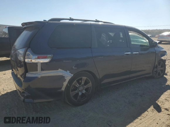 2020 Toyota Sienna SE with VIN 5TDXZ3DC4LS052467, listed as a Copart auction lot 76407774 with Not Provided miles and Clean Title. Bid and sale history available at carsss.com. Image 3.