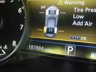 2016 Nissan Maxima SL z VIN 1N4AA6AP7GC395972, wystawiony jako IAAI lot #41357101 z przebiegiem 187 884 mil mil oraz . Historia ofert i sprzedaży dostępna na DreamBid. Obrazek 15.