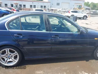 2005 BMW 3 Series 330i с VIN WBAEV53445KM40931, выставлен на аукционе IAAI как лот 42061235 с пробегом 298 421 миль миль и . История ставок и продаж доступна на DreamBid. Изображение 13.