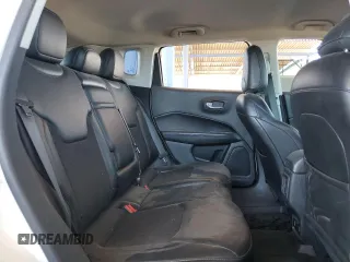 2018 Jeep Compass Latitude z VIN 3C4NJDBB9JT433152, wystawiony jako Copart lot #58214435 z przebiegiem 59 669 mil mil oraz Szkoda całkowita • Salvage title. Historia ofert i sprzedaży dostępna na DreamBid. Obrazek 11.