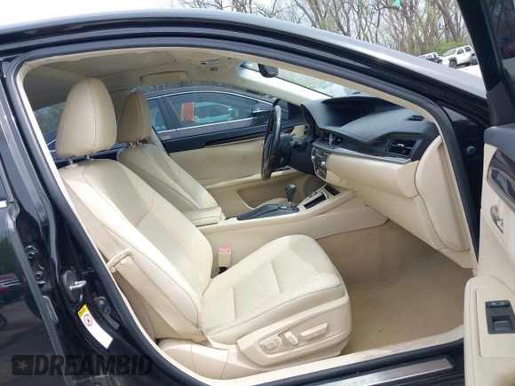 2013 Lexus ES 250 с VIN JTHBK1GG4D2020692, выставлен на аукционе IAAI как лот 41940872 с пробегом 84 522 миль миль и . История ставок и продаж доступна на DreamBid. Изображение 5.