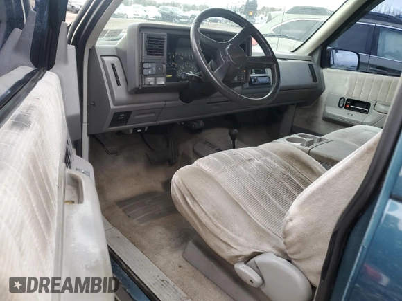 1993 Chevrolet Blazer z VIN 1GNEK18K0PJ341907, wystawiony jako Copart lot #46688435 z przebiegiem 210 382 mil mil oraz Szkoda całkowita • Salvage title. Historia ofert i sprzedaży dostępna na DreamBid. Obrazek 8.
