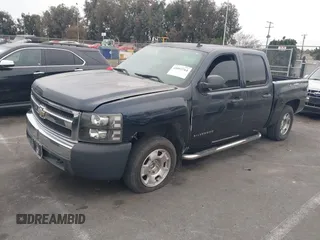 2008 Chevrolet Silverado 1500 1LT with VIN 2GCEC13J581248249, listed as a IAAI auction lot 41092764 with Not Provided miles and . Bid and sale history available at DreamBid. Image 2.