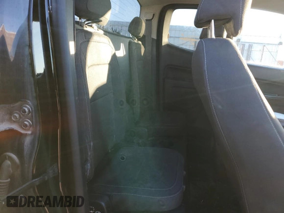2015 GMC Canyon 4WD SLE with VIN 1GTH6BE37F1133213, listed as a Copart auction lot 82404014 with 142,149 mi miles and Salvage Title. Bid and sale history available at carsss.com. Image 10.