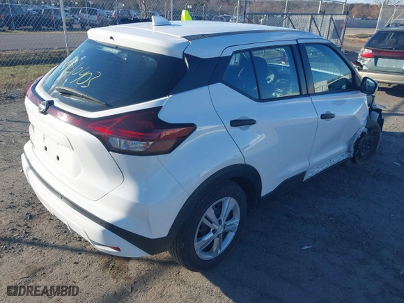 2022 Nissan Kicks S with VIN 3N1CP5BV7NL493025, listed as a IAAI auction lot 41210403 with 43,549 mi miles. Bid and sale history available at carsss.com. Image 4.