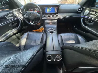 2018 Mercedes-Benz E with VIN WDDZF4KB1JA363906, listed as a Copart auction lot 55195515 with 141,675 mi miles and Clean Title. Bid and sale history available at carsss.com. Image 9.