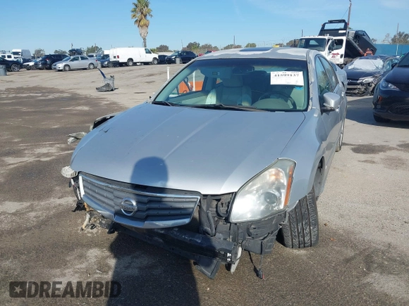 2008 Nissan Maxima 3.5 SL with VIN 1N4BA41E58C825247, listed as a IAAI auction lot 41599137 with 186,755 mi miles. Bid and sale history available at carsss.com. Image 2.