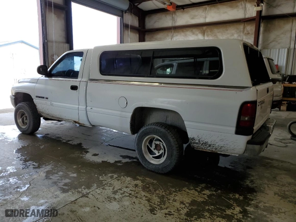 2000 Dodge Ram 1500 with VIN 1B7HF16Z4YS596159, listed as a Copart auction lot 67045704 with 151,822 mi miles and Clean Title. Bid and sale history available at carsss.com. Image 2.
