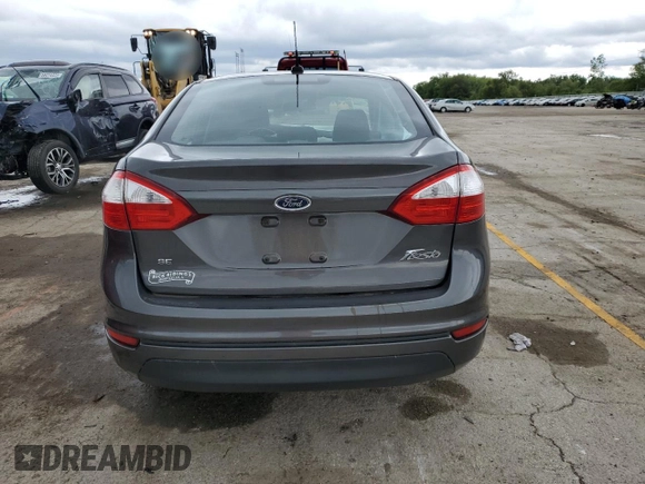 2015 Ford Fiesta SE z VIN 3FADP4BJ8FM150587, wystawiony jako Copart lot #57878275 z przebiegiem Nie podano mil oraz Szkoda całkowita • Salvage title. Historia ofert i sprzedaży dostępna na DreamBid. Obrazek 6.