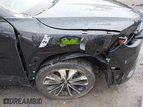 2024 Mazda CX-50 Premium z VIN 7MMVABDYXRN180263, wystawiony jako IAAI lot #41738791 z przebiegiem 9 688 mil mil oraz . Historia ofert i sprzedaży dostępna na DreamBid. Obrazek 19.
