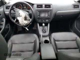 2015 Volkswagen Jetta SE с VIN 3VWD17AJ3FM282085, выставлен на аукционе Copart как лот 59718875 с пробегом 87 681 миль миль и Списание • Salvage title. История ставок и продаж доступна на DreamBid. Изображение 8.