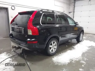 2008 Volvo XC90 I6 with VIN YV4CZ982681456052, listed as a IAAI auction lot 40756137 with 135,137 mi miles. Bid and sale history available at carsss.com. Image 4.