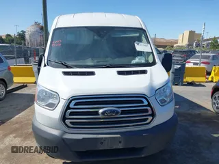 2018 Ford Transit z VIN 1FTYR2CM0JKA71692, wystawiony jako IAAI lot #42357507 z przebiegiem 323 477 mil mil oraz . Historia ofert i sprzedaży dostępna na DreamBid. Obrazek 6.