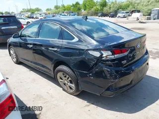 2019 Hyundai Sonata Sport z VIN 5NPE34AF1KH797081, wystawiony jako IAAI lot #42260397 z przebiegiem 72 348 mil mil oraz . Historia ofert i sprzedaży dostępna na DreamBid. Obrazek 3.
