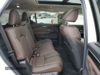 2025 Honda Pilot Elite with VIN 5FNYG1H82SB058680, listed as a Copart auction lot 42996425 with 9,890 mi miles and Salvage Title. Bid and sale history available at DreamBid. Image 11.