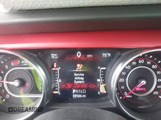 2020 Jeep Wrangler Unlimited Rubicon z VIN 1C4HJXFN8LW176002, wystawiony jako IAAI lot #41662158 z przebiegiem 55 924 mil mil oraz . Historia ofert i sprzedaży dostępna na DreamBid. Obrazek 7.