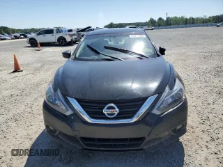 2017 Nissan Altima SL with VIN 1N4BL3AP4HC211330, listed as a Copart auction lot 53374055 with 220,107 mi miles and Salvage title. Bid and sale history available at DreamBid. Image 5.