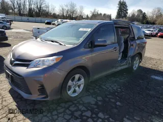 2019 Toyota Sienna LE Auto Access Seat with VIN 5TDKZ3DCXKS997321, listed as a Copart auction lot 47957045 with 127,598 mi miles and Salvage Title. Bid and sale history available at DreamBid. Image 1.