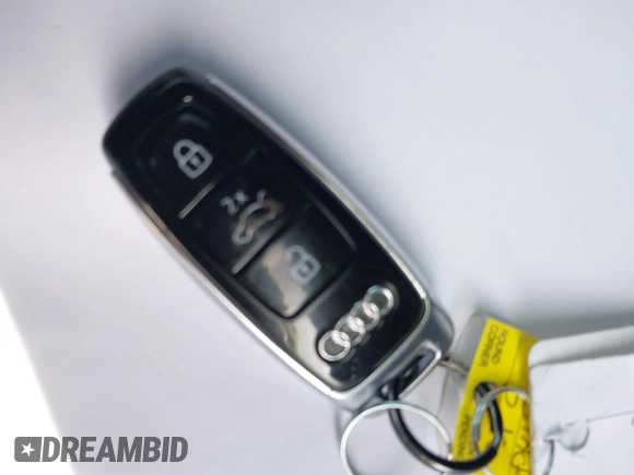 2021 Audi Q8 Prestige z VIN WA1FVAF18MD012276, wystawiony jako IAAI lot #41651592 z przebiegiem 45 615 mil mil oraz . Historia ofert i sprzedaży dostępna na DreamBid. Obrazek 11.