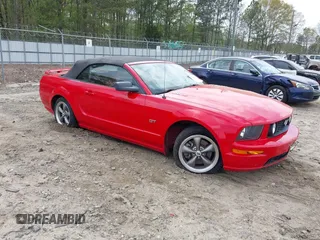 2005 Ford Mustang GT Deluxe с VIN 1ZVHT85H655259073, выставлен на аукционе IAAI как лот 41936102 с пробегом Не указан миль и . История ставок и продаж доступна на DreamBid. Изображение 1.