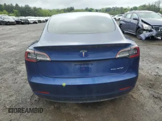 2021 Tesla Model 3 Long Range z VIN 5YJ3E1EB6MF974491, wystawiony jako Copart lot #55062505 z przebiegiem Nie podano mil oraz Szkoda całkowita • Salvage title. Historia ofert i sprzedaży dostępna na DreamBid. Obrazek 6.