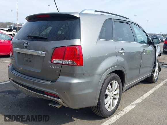 2013 Kia Sorento SX with VIN 5XYKWDA2XDG323728, listed as a IAAI auction lot 41781689 with 168,069 mi miles. Bid and sale history available at carsss.com. Image 4.