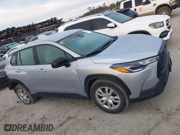 2022 Toyota Corolla Cross L with VIN 7MUAAABG4NV002202, listed as a IAAI auction lot 41890682 with 35,845 mi miles and . Bid and sale history available at DreamBid. Image 14.