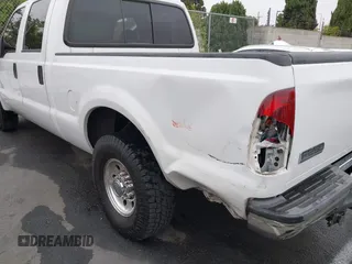 2003 Ford F-250 XL с VIN 1FTNW20L83EC77982, выставлен на аукционе IAAI как лот 42725985 с пробегом 196 203 миль миль и . История ставок и продаж доступна на DreamBid. Изображение 6.