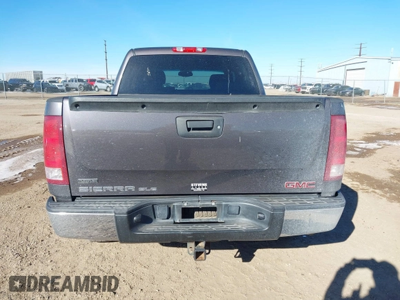 2010 GMC Sierra 1500 SLE z VIN 3GTRKVE37AG102958, wystawiony jako IAAI lot #41366917 z przebiegiem 212 094 mil mil oraz . Historia ofert i sprzedaży dostępna na DreamBid. Obrazek 17.