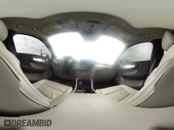 2022 Volvo XC40 Momentum с VIN YV4162UK6N2755592, выставлен на аукционе IAAI как лот 41684922 с пробегом 35 925 миль миль и . История ставок и продаж доступна на DreamBid. Изображение 20.