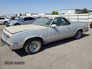 1986 Chevrolet El Camino z VIN 3GCCW80Z7GS913852, wystawiony jako Copart lot #63443454 z przebiegiem 40 235 mil mil oraz Szkody całkowita. Historia ofert i sprzedaży dostępna na DreamBid. Obrazek 1.
