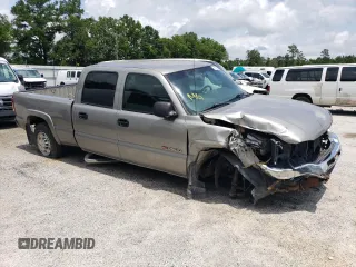 2003 GMC Sierra 1500HD SLE z VIN 1GTGC13U73F105405, wystawiony jako Copart lot #76817714 z przebiegiem 213 665 mil mil oraz Szkody całkowita. Historia ofert i sprzedaży dostępna na DreamBid. Obrazek 4.