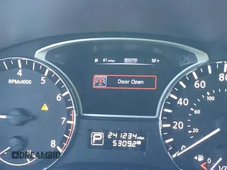 2014 Nissan Pathfinder S with VIN 5N1AR2MM2EC611720, listed as a IAAI auction lot 41863203 with 241,234 mi miles. Bid and sale history available at carsss.com. Image 7.