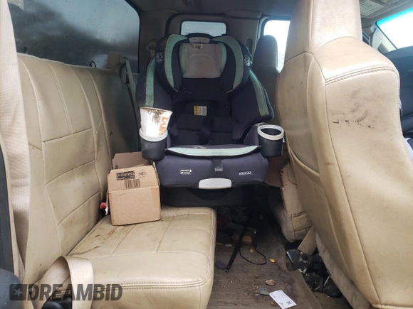 2010 Ford F-250 XL with VIN 1FTSX2BR3AEA58006, listed as a Copart auction lot 79164914 with 324,212 mi miles and Salvage title. Bid and sale history available at DreamBid. Image 10.