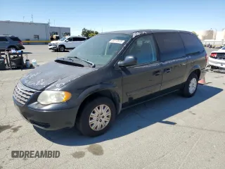2005 Chrysler Town & Country LX с VIN 2C4GP44RX5R502120, выставлен на аукционе Copart как лот 65573975 с пробегом 95 154 миль миль и Чистый • Clean title. История ставок и продаж доступна на DreamBid. Изображение 1.