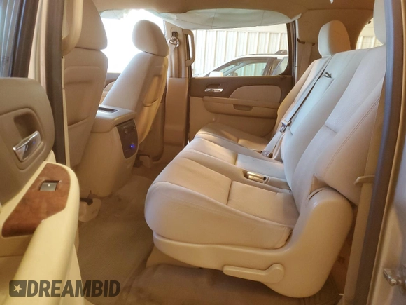 2013 GMC Yukon XL SLE with VIN 1GKS1HE09DR364453, listed as a Copart auction lot 50092265 with 135,225 mi miles and Salvage Title. Bid and sale history available at carsss.com. Image 11.