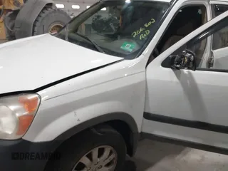 2002 Honda CR-V EX with VIN JHLRD78802C007646, listed as a IAAI auction lot 41585777 with 206,802 mi miles. Bid and sale history available at carsss.com. Image 6.
