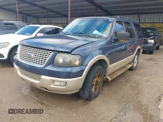 2006 Ford Expedition Eddie Bauer with VIN 1FMFU17506LA41284, listed as a IAAI auction lot 41462992 with 192,424 mi miles. Bid and sale history available at carsss.com. Image 2.