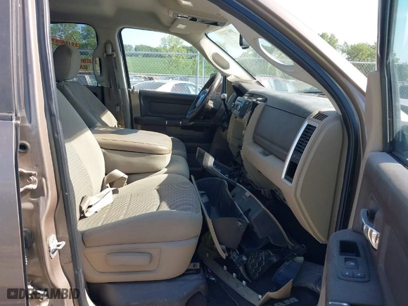 2010 Dodge Ram 1500 SLT with VIN 1D7RV1GT8AS211408, listed as a IAAI auction lot 39632883 with 225,628 mi miles. Bid and sale history available at carsss.com. Image 5.